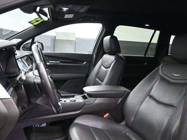 Photo of 2023 Stellar Black Metallic Cadillac XT6