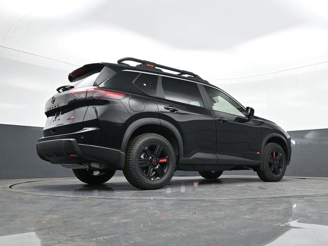 Photo of 2025 Black Nissan Rogue