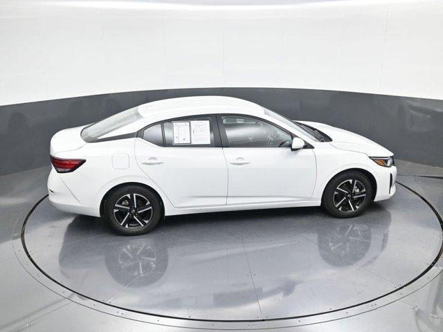 Photo of 2025 Cloud White Nissan Sentra