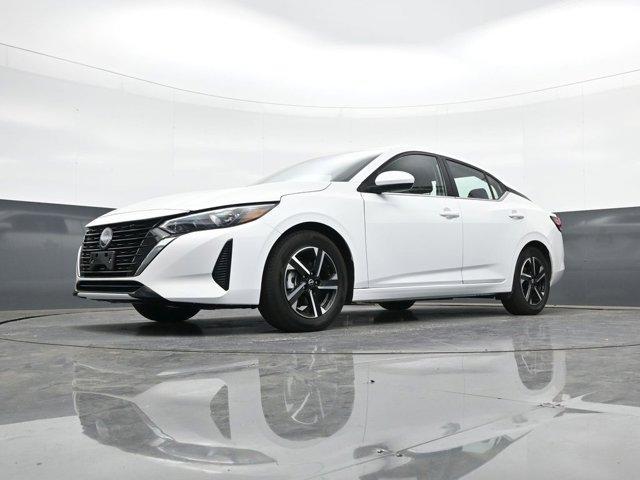 Photo of 2025 Cloud White Nissan Sentra