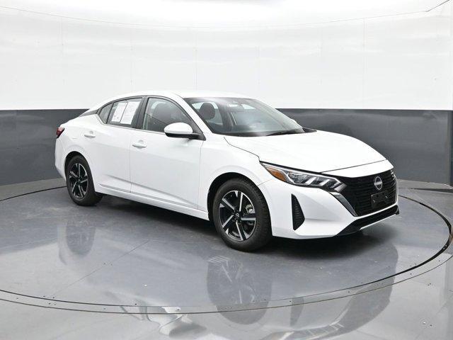 Photo of 2025 Cloud White Nissan Sentra