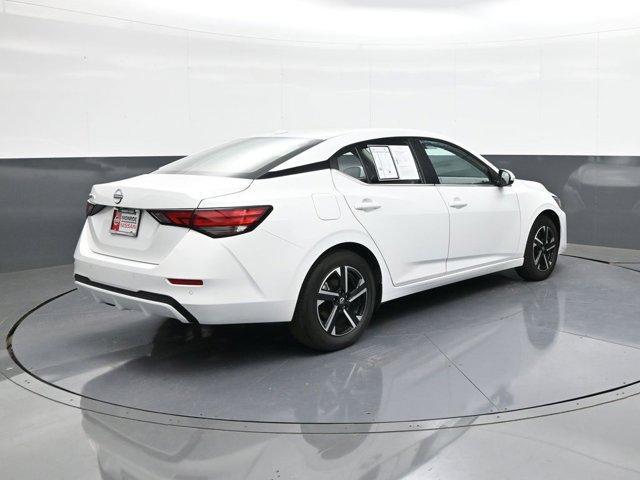 Photo of 2025 Cloud White Nissan Sentra