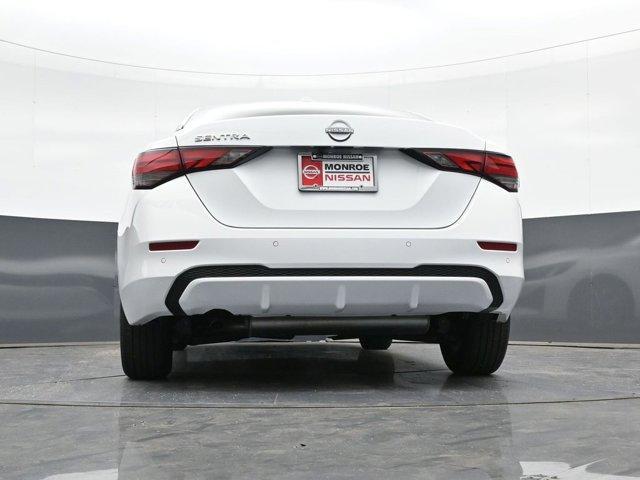 Photo of 2025 Cloud White Nissan Sentra