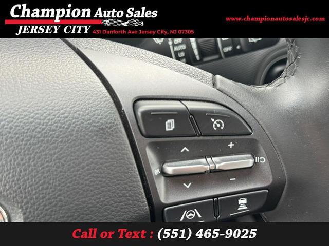 Photo of 2022 Black Hyundai KONA