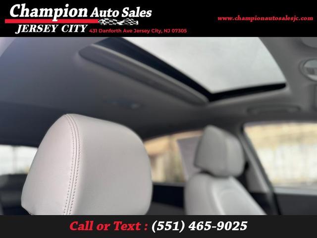 Photo of 2022 Black Hyundai KONA