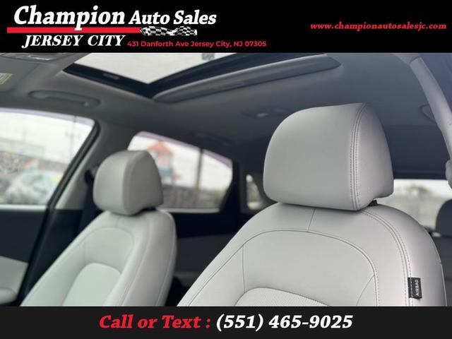 Photo of 2022 Black Hyundai KONA