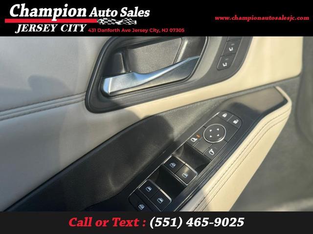 Photo of 2023 Black Nissan Rogue