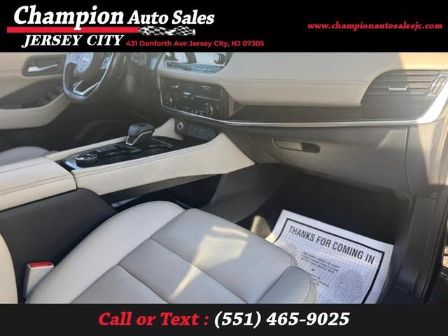 Photo of 2023 Black Nissan Rogue
