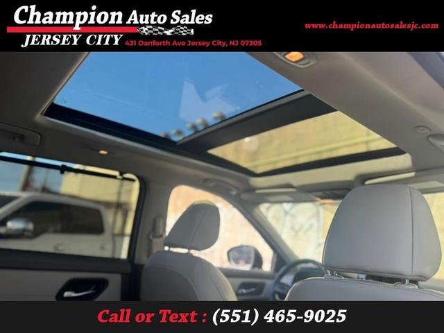 Photo of 2023 Black Nissan Rogue
