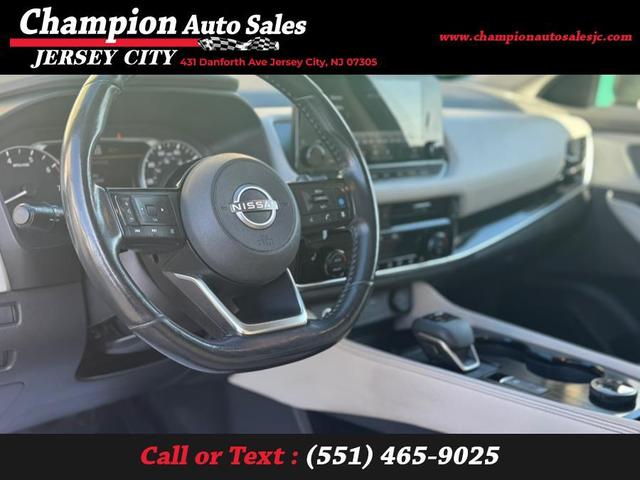 Photo of 2023 Black Nissan Rogue