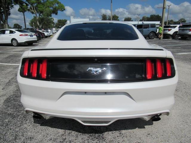 Photo of 2017 White Platinum Metallic Tri-Coat Ford Mustang