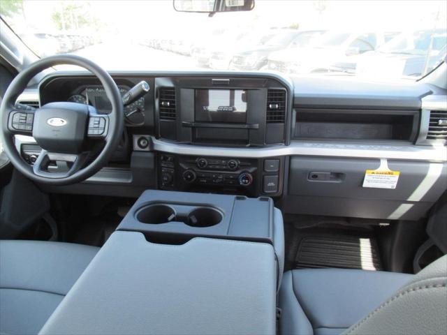 Photo of 2025 Oxford white Ford F-250