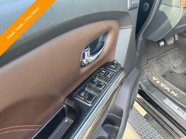 Photo of 2017 Magnetic Black Nissan Titan