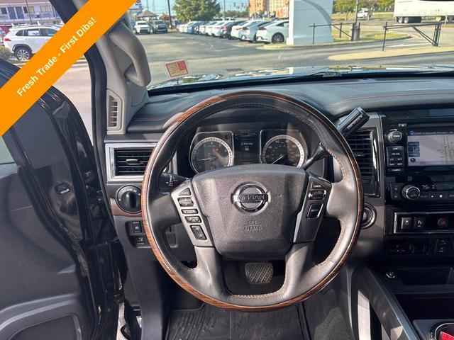 Photo of 2017 Magnetic Black Nissan Titan