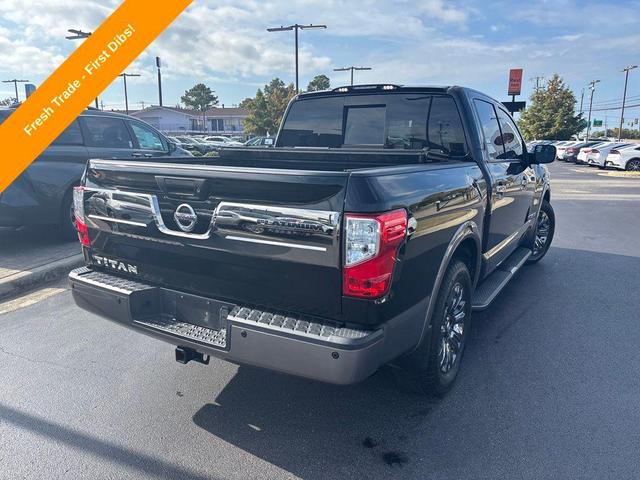 Photo of 2017 Magnetic Black Nissan Titan