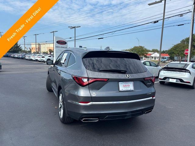 Photo of 2023 Liquid Carbon Metallic Acura MDX