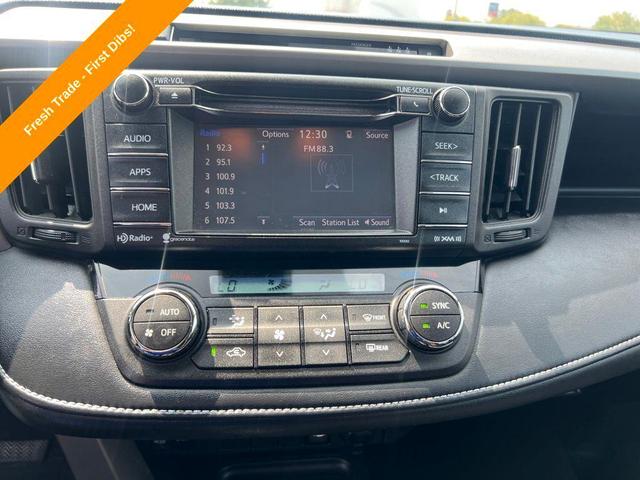 Photo of 2017 Silver Sky Metallic Toyota RAV4