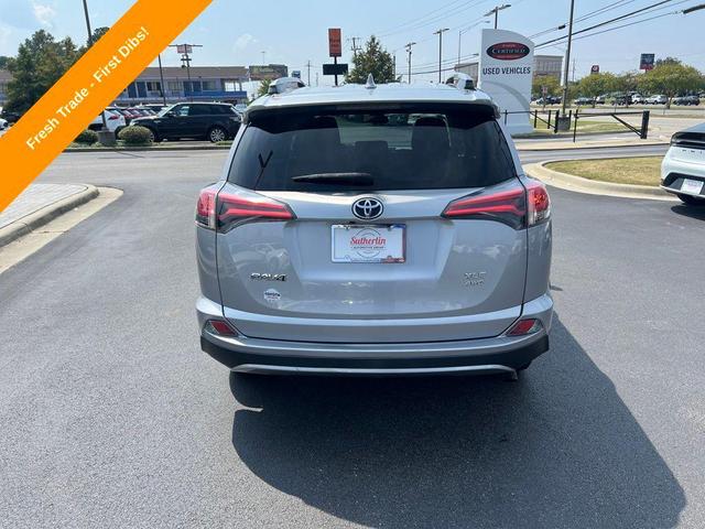 Photo of 2017 Silver Sky Metallic Toyota RAV4