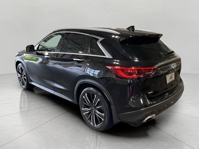 Photo of 2021 Black Obsidian INFINITI QX50