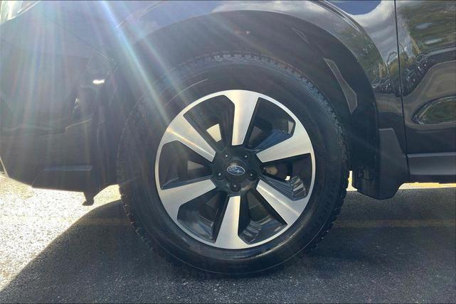Photo of 2018 Crystal Black Silica Subaru Forester