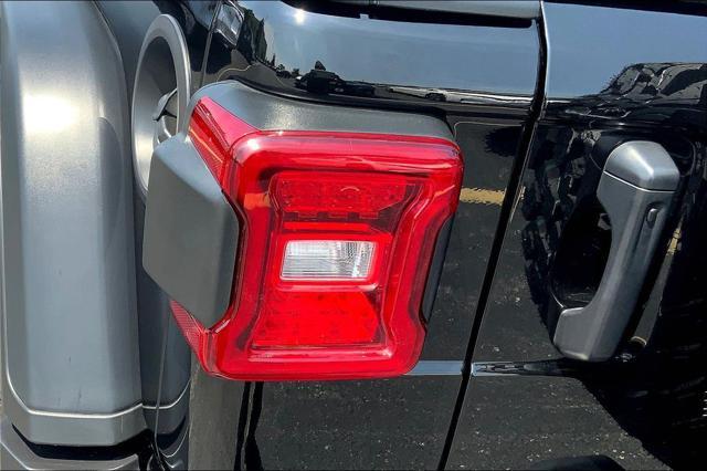 Photo of 2024 Black Clearcoat Jeep Wrangler