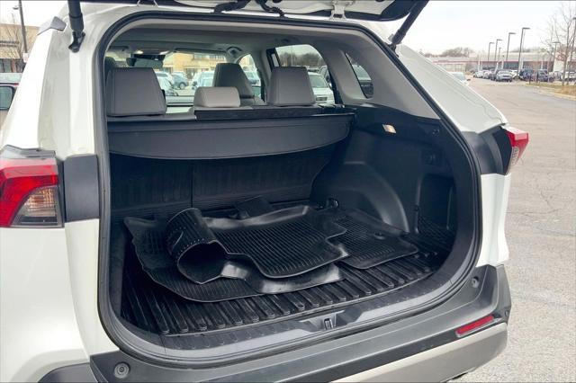 Photo of 2024 White Toyota RAV4