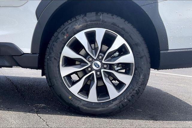 Photo of 2025 Crystal White Pearl Subaru Outback