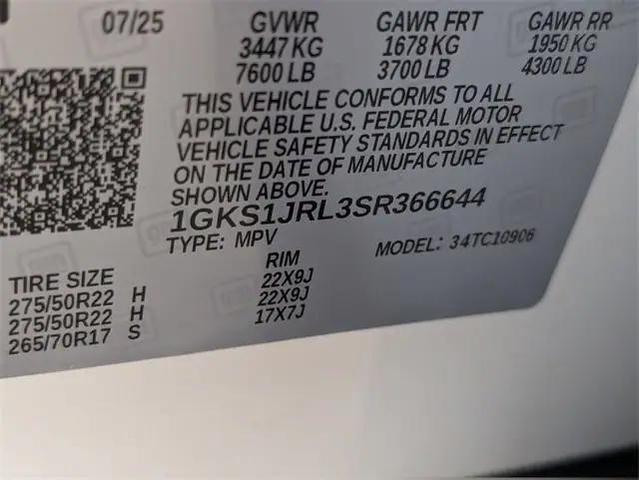 Photo of 2025 Summit White GMC Yukon XL