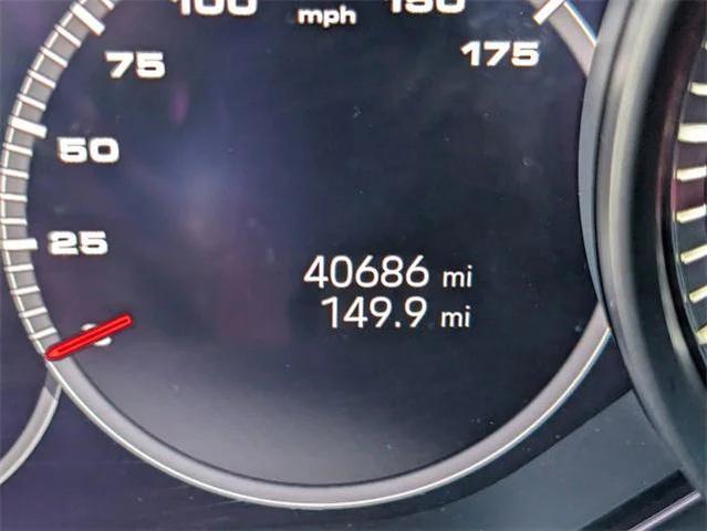 Photo of 2022 Black Porsche Cayenne
