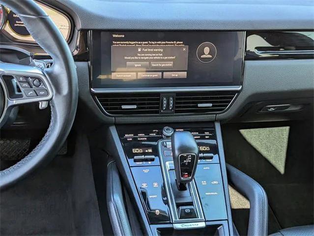 Photo of 2022 Black Porsche Cayenne