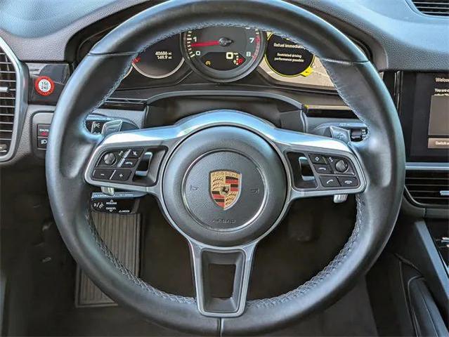 Photo of 2022 Black Porsche Cayenne