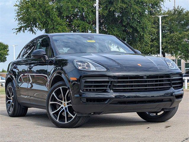 Photo of 2022 Black Porsche Cayenne