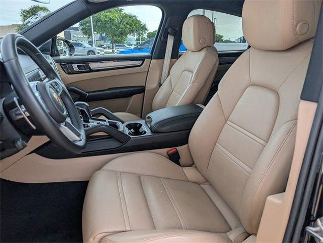 Photo of 2022 Black Porsche Cayenne