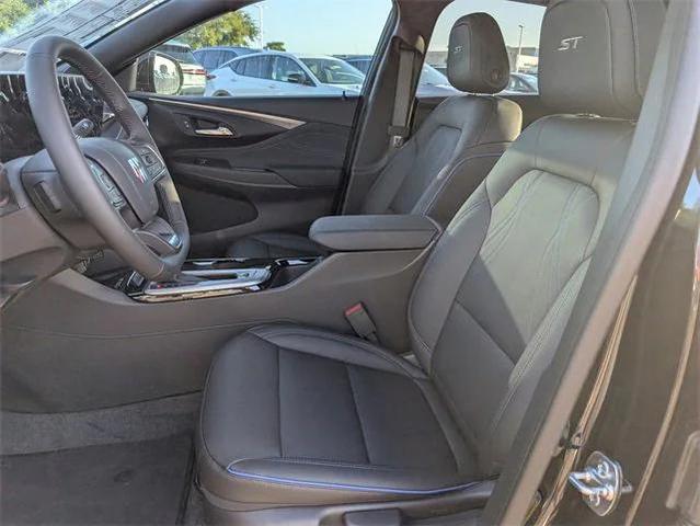 Photo of 2025 Ebony Twilight Metallic Buick Envista