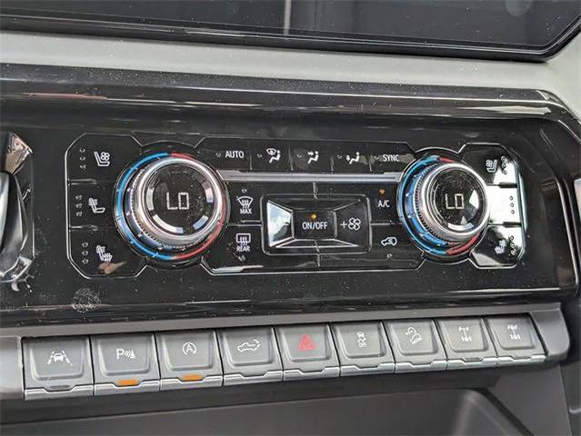Photo of 2025 Summit White GMC Sierra 1500