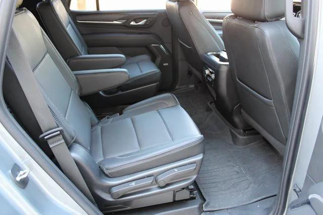 Photo of 2023 Sterling Metallic GMC Yukon