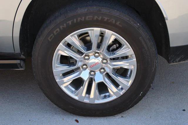 Photo of 2023 Sterling Metallic GMC Yukon