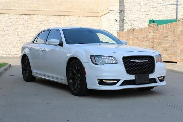 2017 Chrysler 300