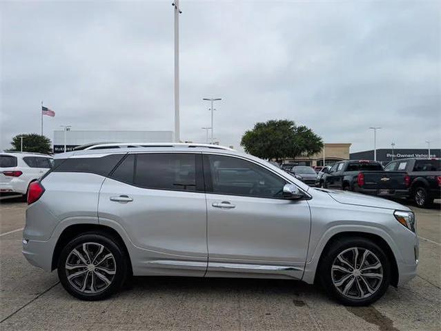 Photo of 2021 Quicksilver Metallic GMC Terrain