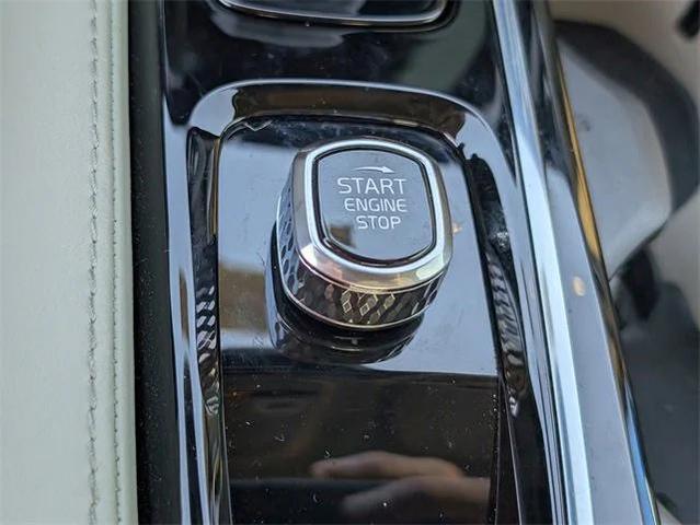 Photo of 2024 Bright Dusk Metallic Volvo S60 Recharge Plug-In Hybrid