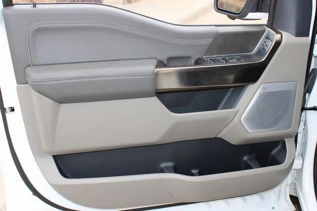 Photo of 2024 Star White Metallic Tri-Coat Ford F-150