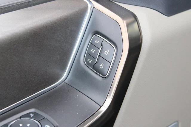 Photo of 2024 Star White Metallic Tri-Coat Ford F-150