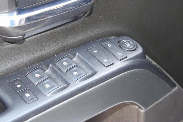 Photo of 2018 Silver Ice Metallic Chevrolet Silverado 1500