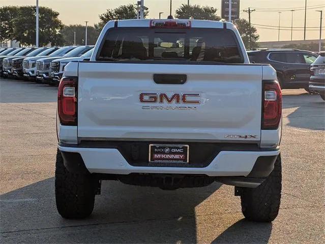 Photo of 2025 Summit White GMC Canyon