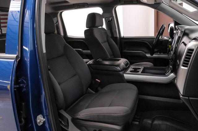 Photo of 2018 Deep Ocean Blue Metallic Chevrolet Silverado 1500