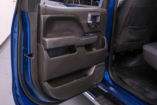 Photo of 2018 Deep Ocean Blue Metallic Chevrolet Silverado 1500