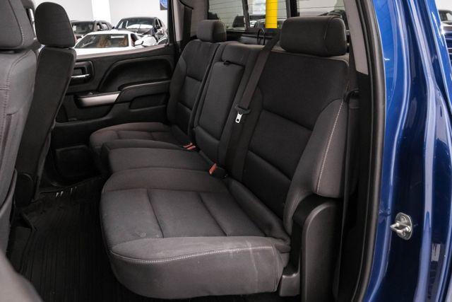 Photo of 2018 Deep Ocean Blue Metallic Chevrolet Silverado 1500