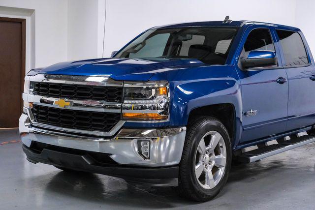 Photo of 2018 Deep Ocean Blue Metallic Chevrolet Silverado 1500
