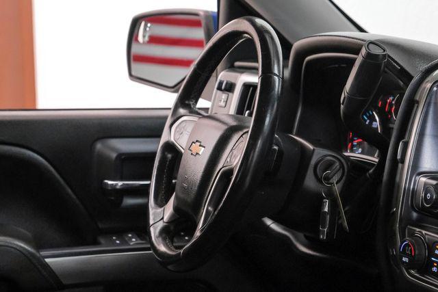 Photo of 2018 Deep Ocean Blue Metallic Chevrolet Silverado 1500
