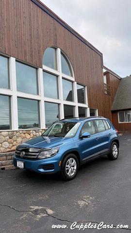 Photo of 2017 Pacific Blue Volkswagen Tiguan